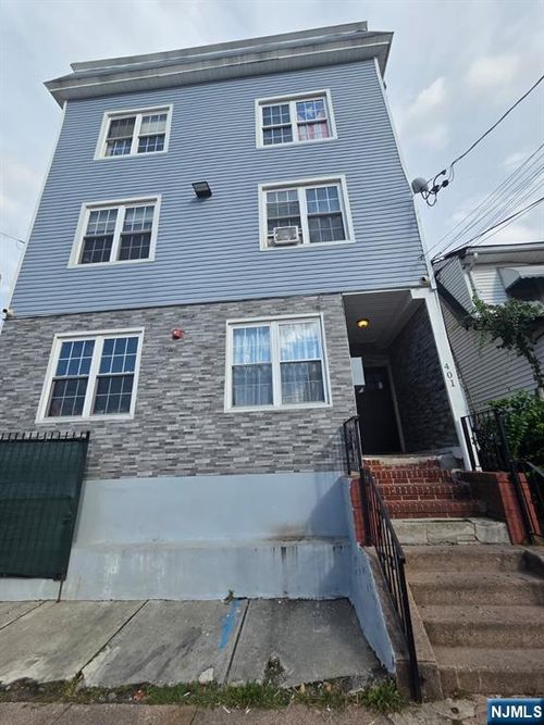 fl-3rd-399-401 E 28th St, Paterson, NJ, 07514-1805 | Card Image
