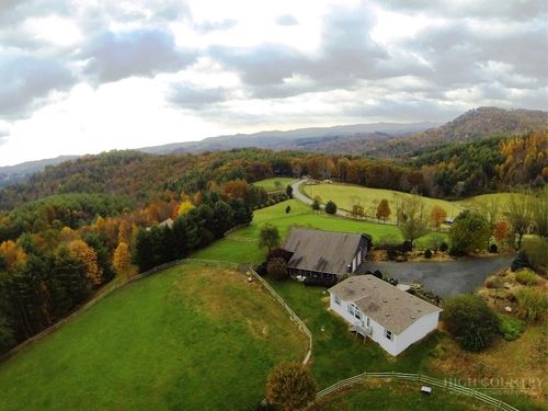 853 Cox Rd, Jefferson, NC, 28640-9155 | Card Image
