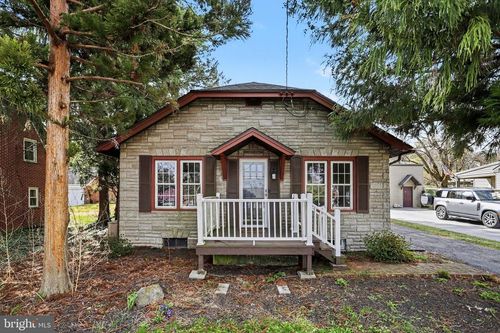 166 E New St, MOUNTVILLE, PA, 17554-1624 | Card Image