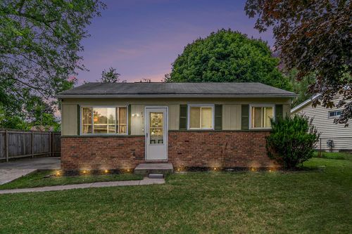 3400 Radford Dr, Lansing, MI, 48911-4400 | Card Image