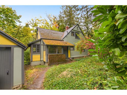 8220 Sw Canyon Dr, Portland, OR, 97225-3430 | Card Image