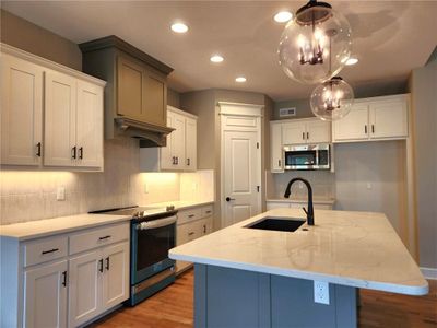 Quartz counter tops | Image 3