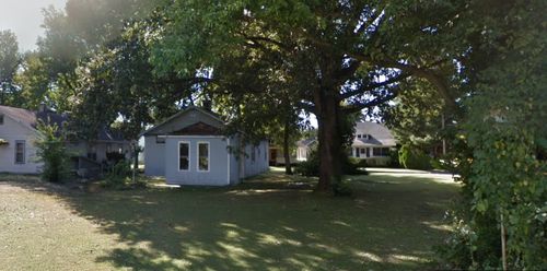 228 N Reader St, Mounds, IL, 62964-1227 | Card Image