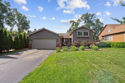 1393 Shankin Dr, Wolverine Lake, MI, 48390-2438 | Card Image