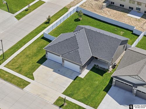 710 N 105th St, Lincoln, NE, 68527-2505 | Card Image