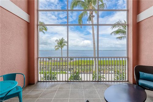 apt-107-2745 1st St, Fort Myers, FL, 33916-1828 | Card Image