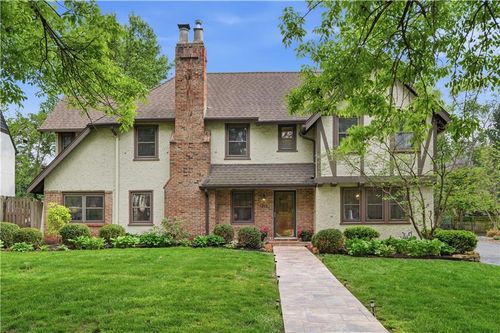 1211 W 61st Ter, Kansas City, MO, 64113-1327 | Card Image