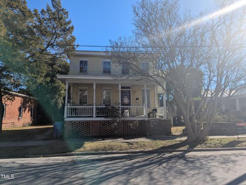 408 Bern St, New Bern, NC, 28560-4802 | Card Image