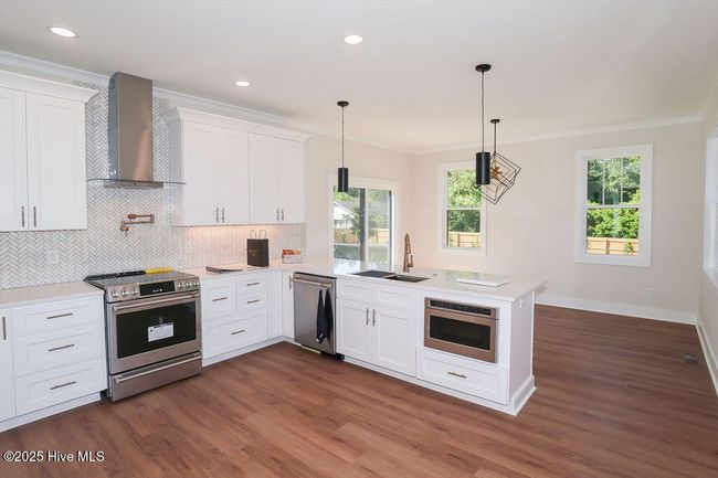 472 Yadkin Rd, House other with 4 bedrooms, 4 bathrooms and 2 parking in Southern Pines NC | Image 17