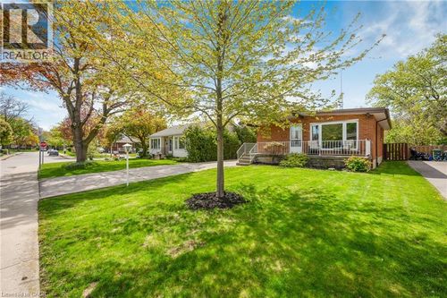 3 Tanager Ave, Hamilton, ON, L9A2M2 | Card Image