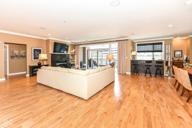 UNIT-303 - 333 Massachusetts Ave, Condo with 3 bedrooms, 2 bathrooms and null parking in Indianapolis IN | Image 7