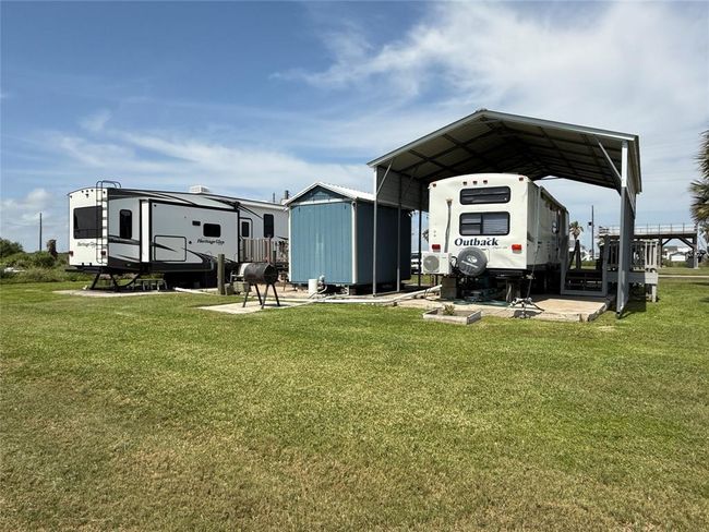 Both RVs are negotiable | Image 27