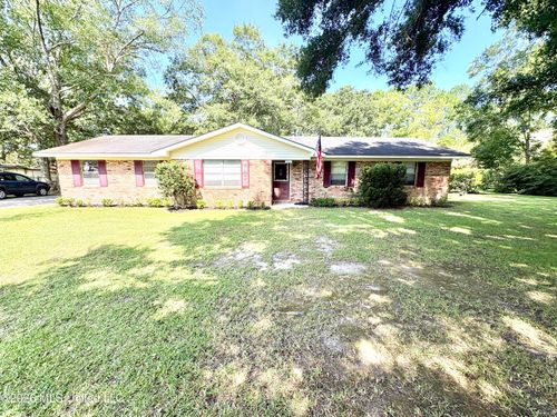 9417 Freeland St, Moss Point, MS, 39562-8028 | Card Image