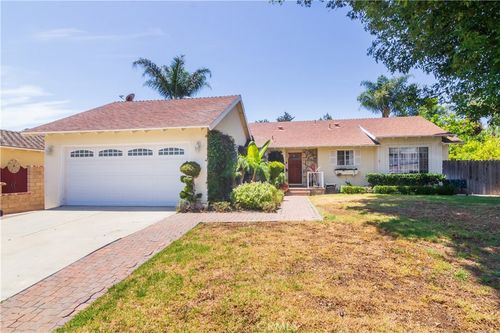 1033 Tapies Ct, Newbury Park, CA, 91320-5328 | Card Image