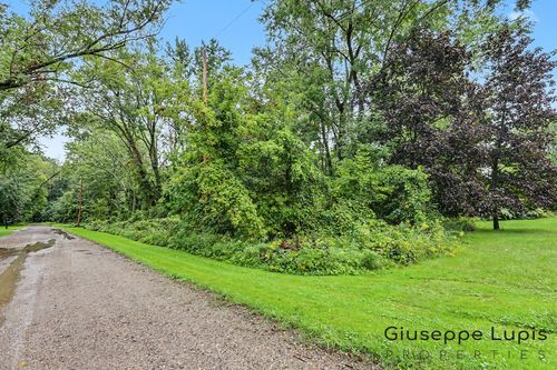 2115 Konkle Dr Ne, Belmont, MI, 49306-9767 | Card Image