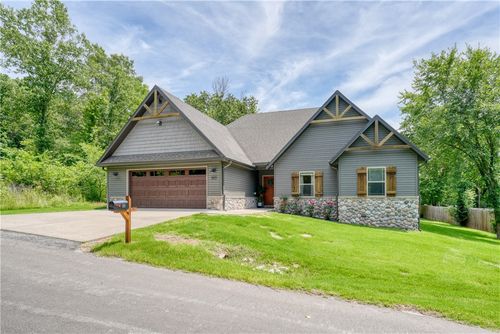 105 Rountree Dr, Bella Vista, AR, 72715-6714 | Card Image