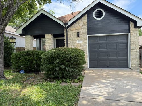 1621 Parkfield Cir, Round Rock, TX, 78664-7091 | Card Image