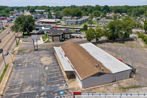 2802 Lamar Ave, Memphis, TN, 38114-5015 | Card Image