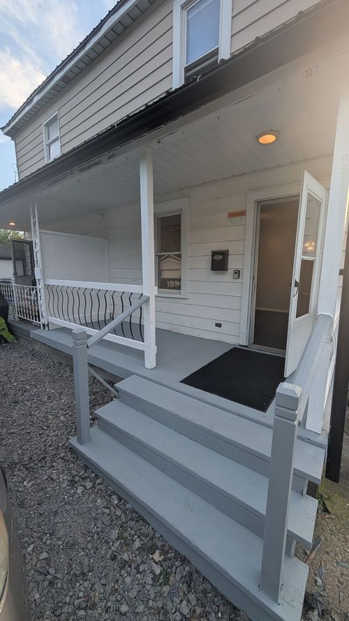 719 Rear Mabel St, New Castle, PA, 16101-4572 | Card Image