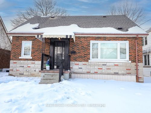 28 W 3rd St, Hamilton, ON, L9C3J7 | Card Image