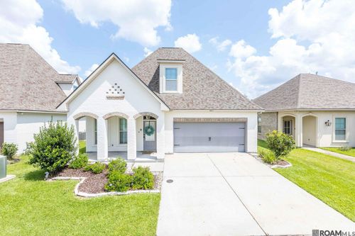 6211 Lake Edge Dr, Baton Rouge, LA, 70820-5337 | Card Image