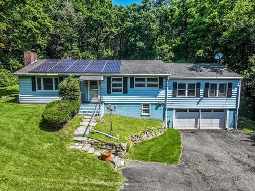 29 New Milford Rd W, Bridgewater, CT, 06752-1024 | Card Image