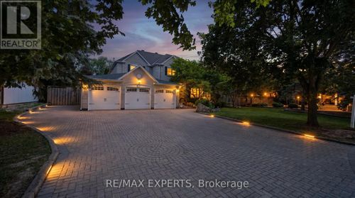 123 Fern Valley Cres, Richmond Hill, ON, L4E2K3 | Card Image