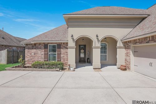 18245 Old Reserve Dr, Prairieville, LA, 70769-5534 | Card Image
