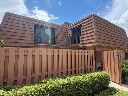 2564 Lakeview Court, Cooper City, FL, 33026 | Card Image
