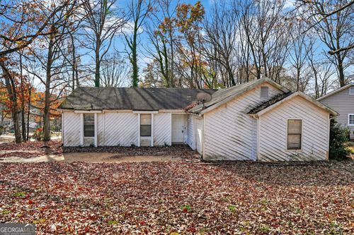 868 Greenhedge Dr, Stone Mountain, GA, 30088-2253 | Card Image