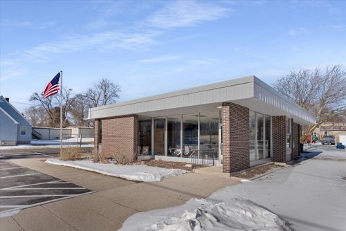 310 Madison Ave, Cascade, WI, 53011-1399 | Card Image