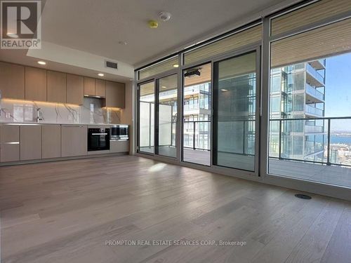 6708-1 Concord Cityplace Way, Toronto, ON, M5V0X3 | Card Image