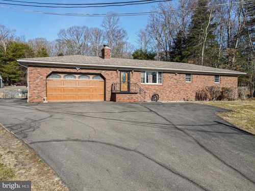 38 Lily Lake Rd, Wapwallopen, PA, 18660-1304 | Card Image