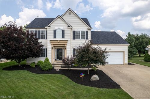 5684 Trystin Tree Dr, Medina, OH, 44256-6432 | Card Image