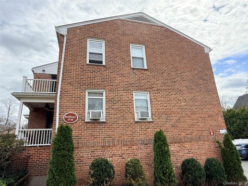 37a-37 Carpenter Ave, Mount Kisco, NY, 10549-2474 | Card Image