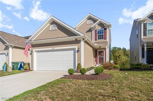 29097 Pembrooke Blvd, Olmsted Twp, OH, 44138-8105 | Card Image