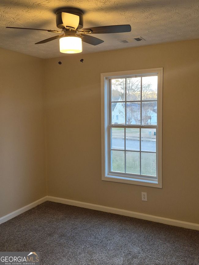 604 Gatewood Way, House other with 5 bedrooms, 3 bathrooms and 2 parking in Monroe GA | Image 5