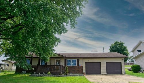103 E Willow St, Mansfield, MO, 65704-8470 | Card Image