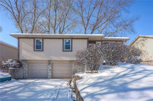 706 S 9th St, Edwardsville, KS, 66111-1336 | Card Image