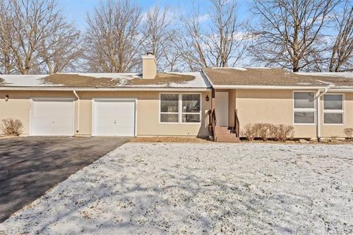 10854 Rosehill Rd, Overland Park, KS, 66210-1127 | Card Image