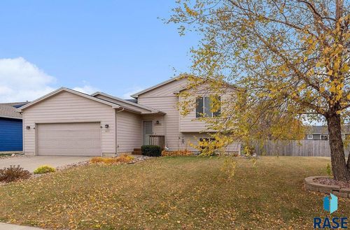 607 Teddy St Street, Harrisburg, SD, 57032 | Card Image