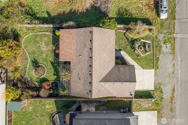 215 James St S, House other with 3 bedrooms, 2 bathrooms and 2 parking in Roy WA | Image 31