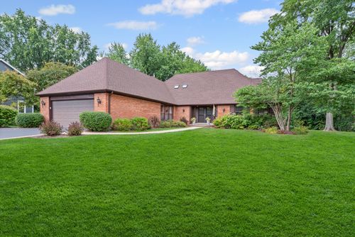 290 Cold Spring Rd, Barrington, IL, 60010-3554 | Card Image