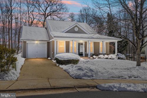 817 Merry Go Round Way, MOUNT AIRY, MD, 21771-5011 | Card Image