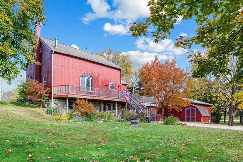 215 Criglas Road, Wales, WI, 53183 | Card Image