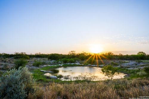 277 Us-277, Brackettville, TX, 78832 | Card Image