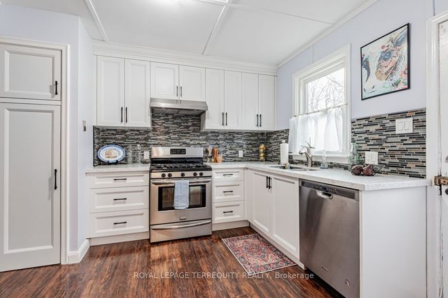 58 Main St N, House attached with 3 bedrooms, 1 bathrooms and 2 parking in Newmarket ON | Image 13