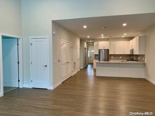 1B Country Club Dr, Manorville, NY, 11949 | Card Image