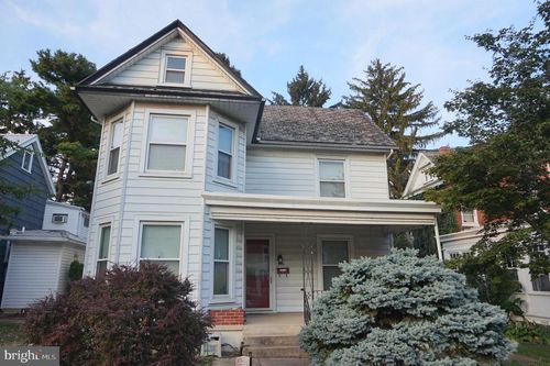 555 Nelson St, CHAMBERSBURG, PA, 17201-1709 | Card Image