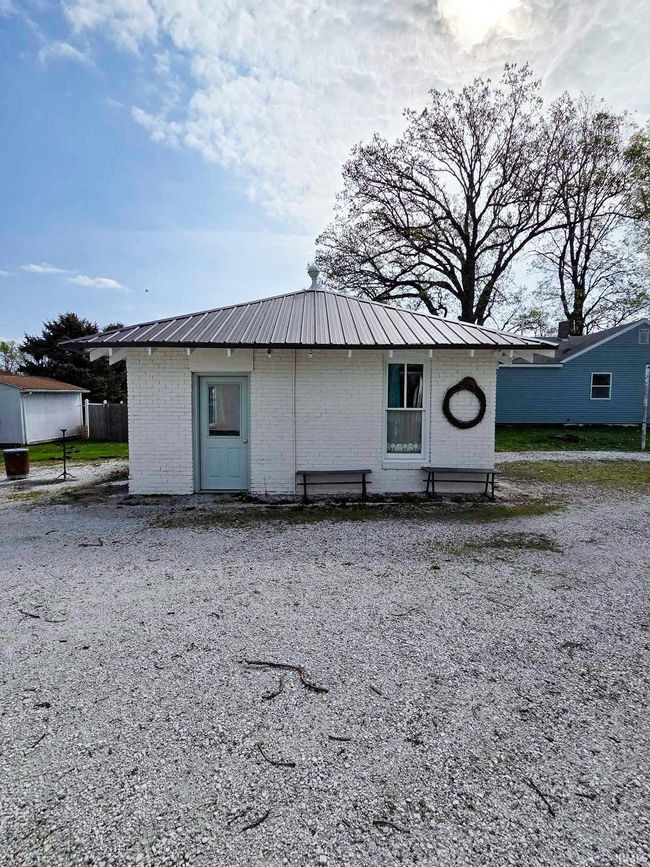 1106 E 5 Th St, House other with 3 bedrooms, 2 bathrooms and null parking in Fowler IN | Image 6